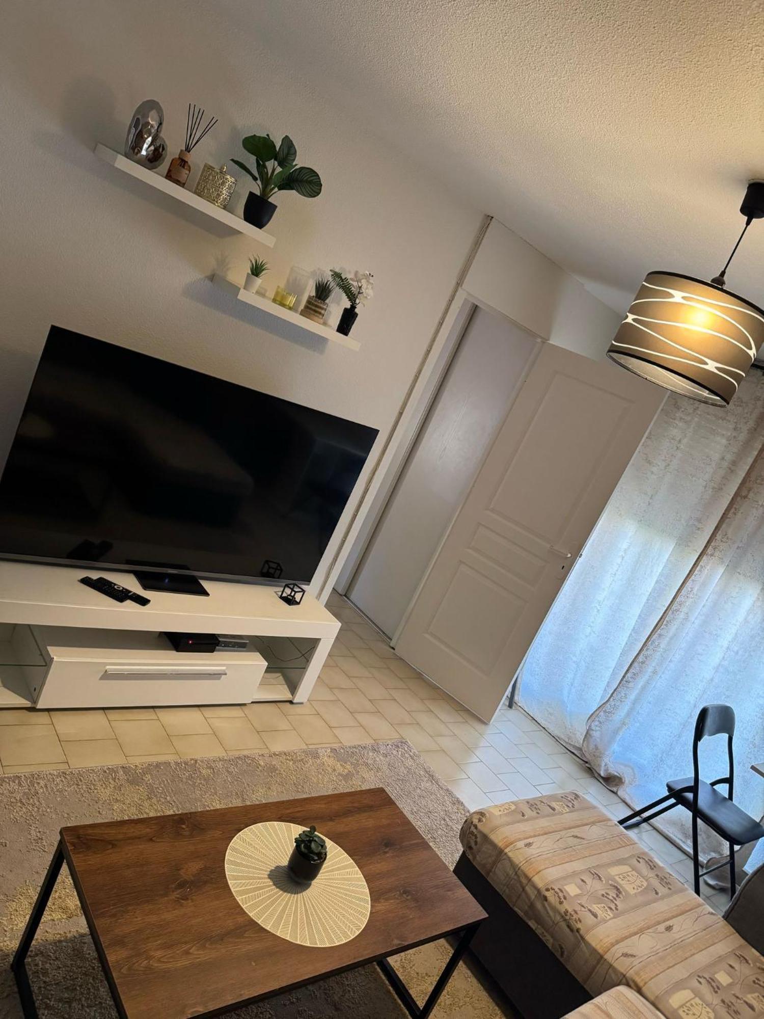 T2 Montpellier Plein Sud Clim Wifi Terrasse De 16M2 Appartement Buitenkant foto